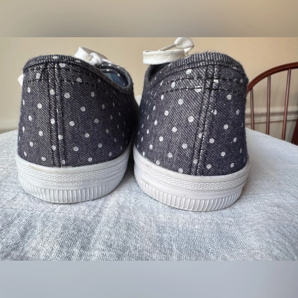 American Eagle Outfitters Navy with White Polka Dots Canvas Sneakers size 7